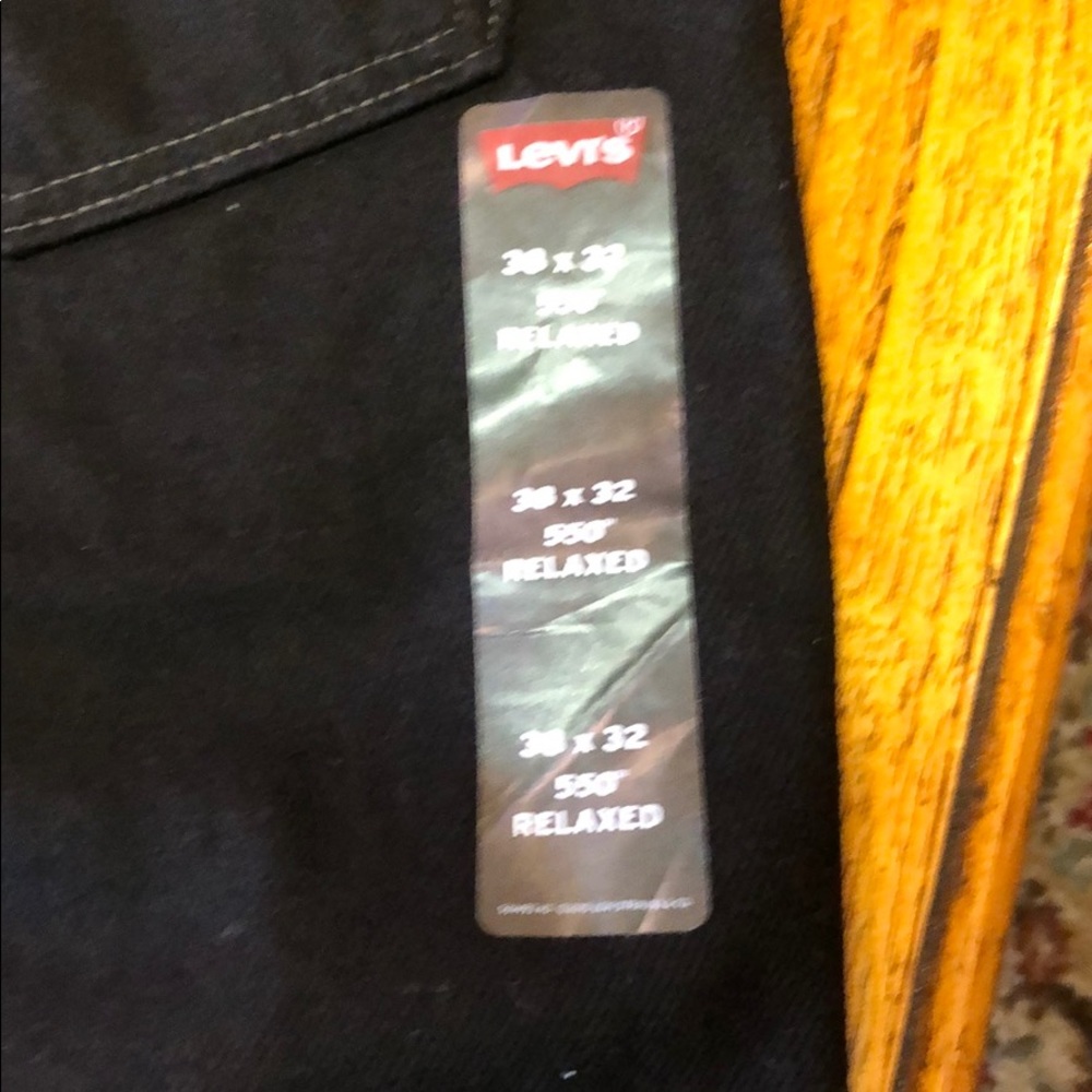 Brand New never worn Black Levi Jeans Relaxed. - Picture 3 of 4